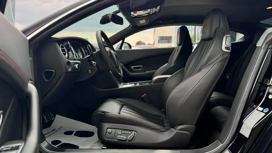 BENTLEY Continental -