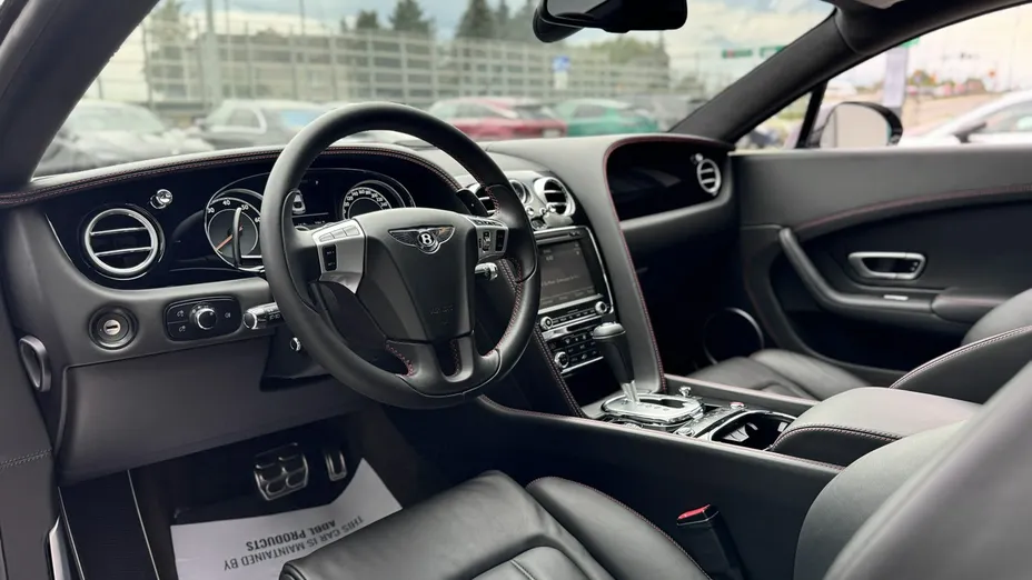BENTLEY Continental -
