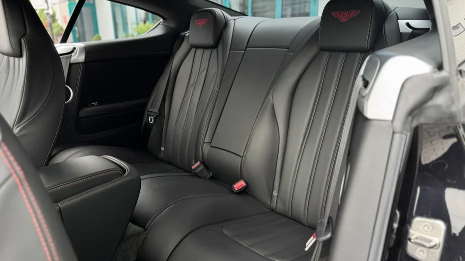 BENTLEY Continental -