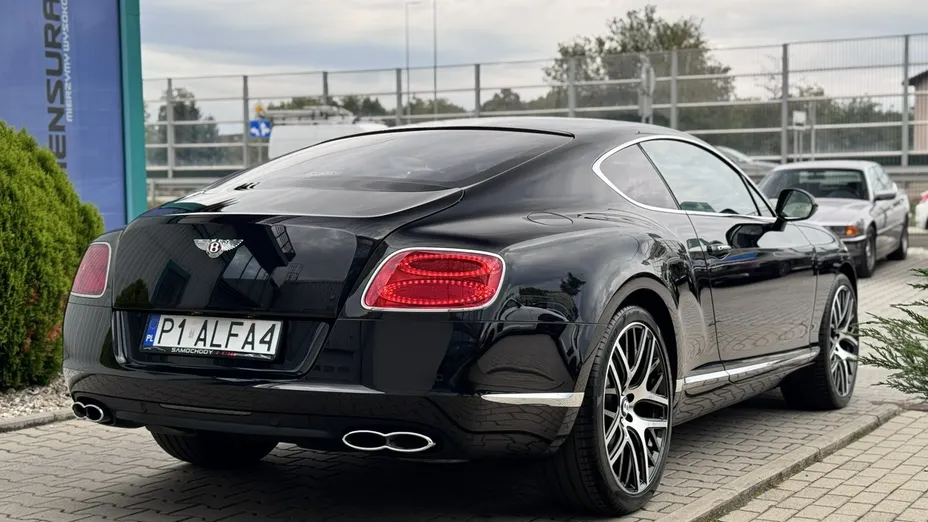 BENTLEY Continental -