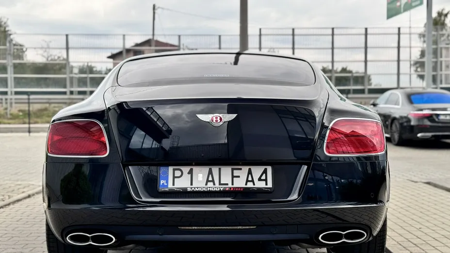 BENTLEY Continental -