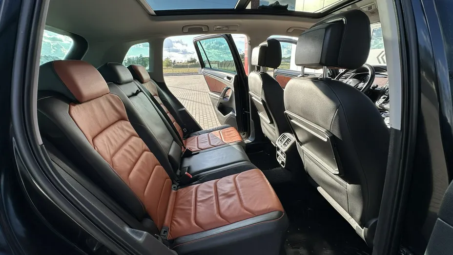 VOLKSWAGEN Tiguan -