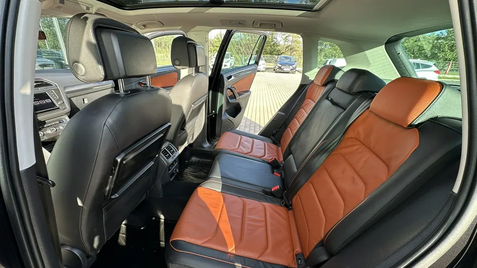 VOLKSWAGEN Tiguan -