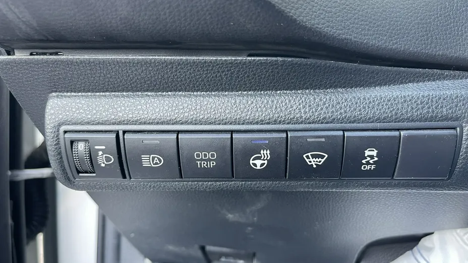 TOYOTA Corolla -
