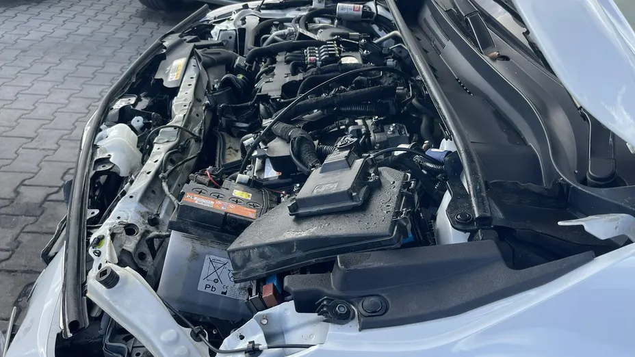 TOYOTA Corolla -
