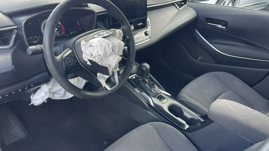 TOYOTA Corolla -
