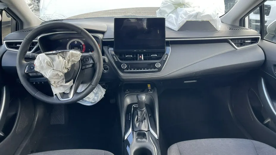 TOYOTA Corolla -