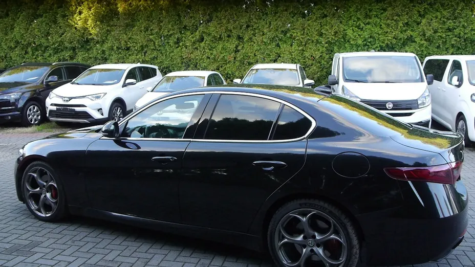 ALFA ROMEO Giulia -