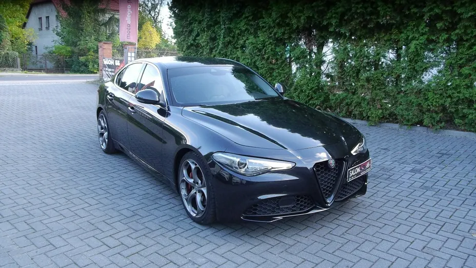 ALFA ROMEO Giulia -