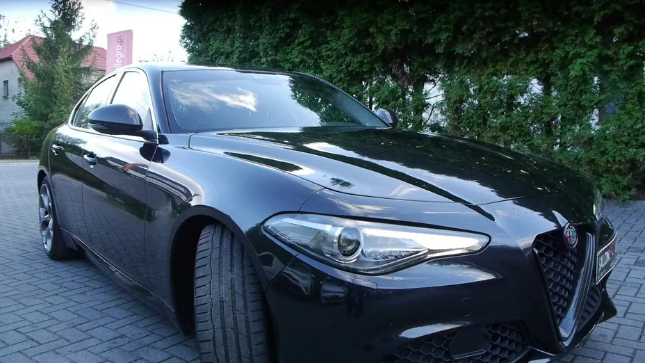 ALFA ROMEO Giulia -