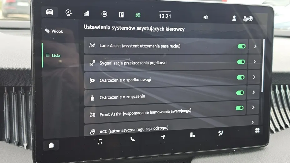 SKODA Superb -