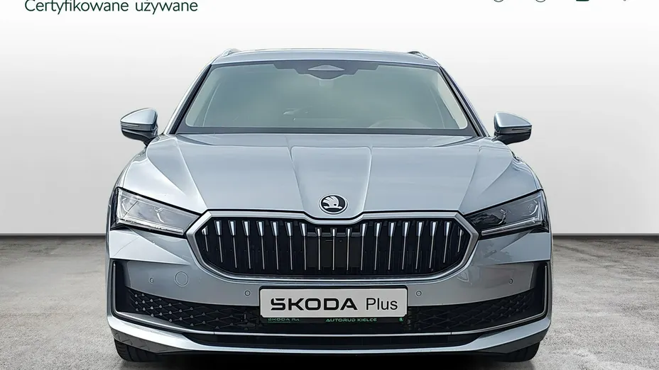 SKODA Superb -