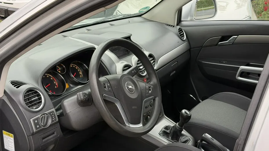 OPEL Antara -