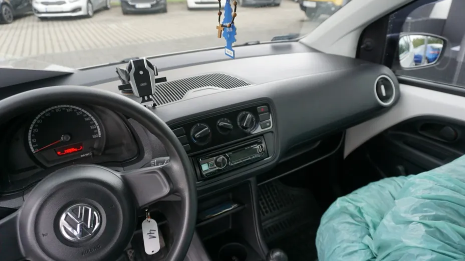 VOLKSWAGEN up! -