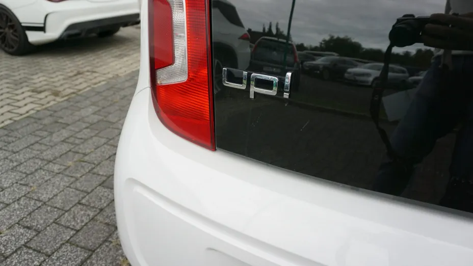 VOLKSWAGEN up! -
