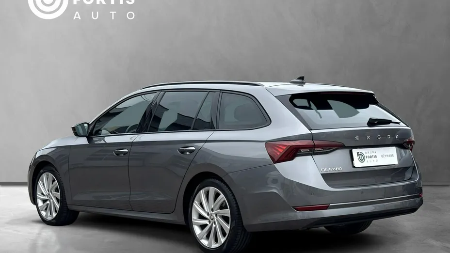 SKODA Octavia -