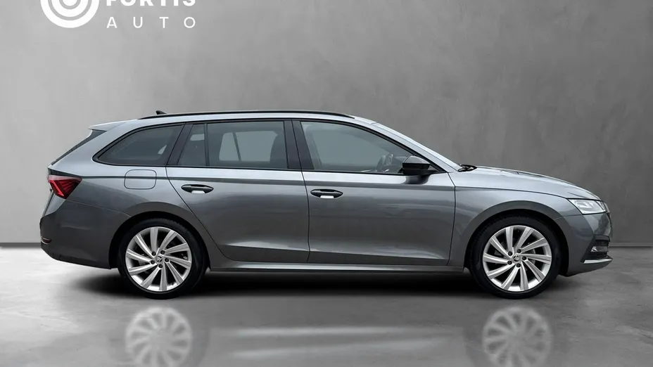 SKODA Octavia -
