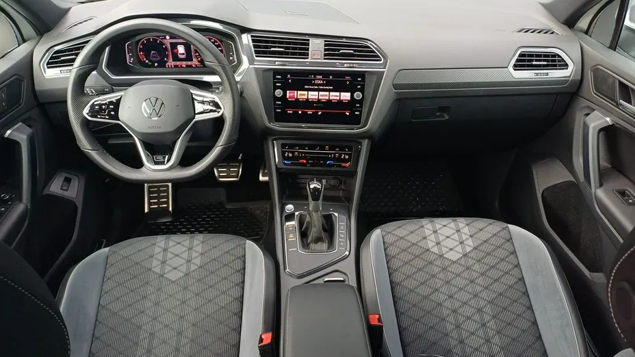 VOLKSWAGEN Tiguan -