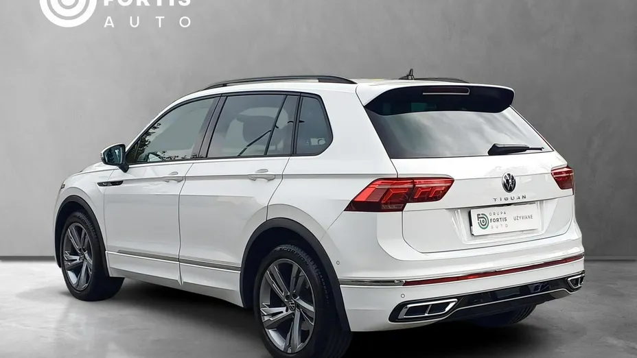 VOLKSWAGEN Tiguan -