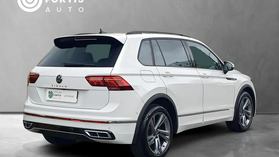 VOLKSWAGEN Tiguan -