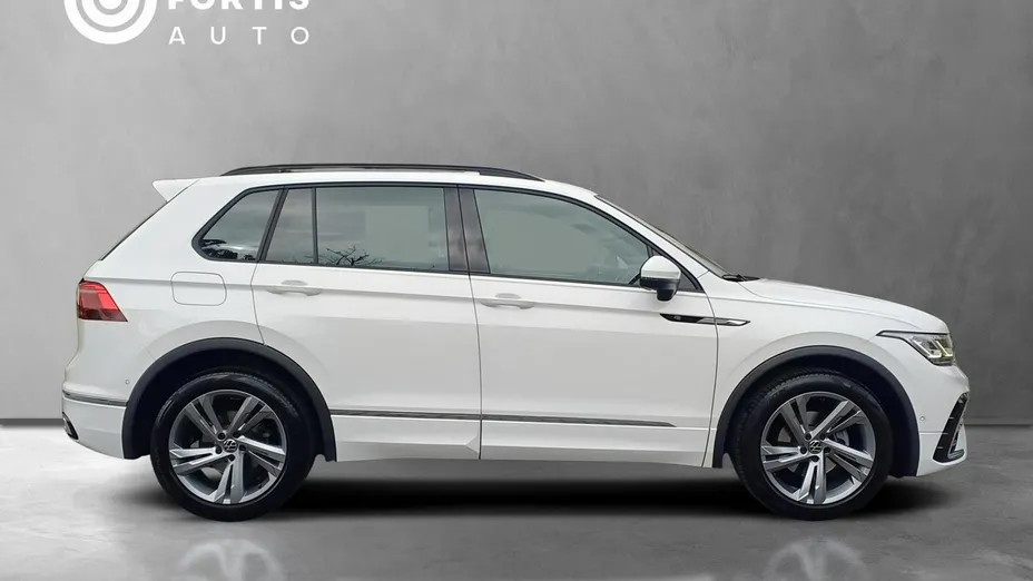 VOLKSWAGEN Tiguan -