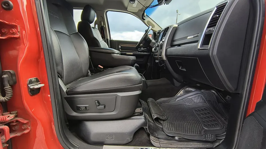 DODGE RAM -