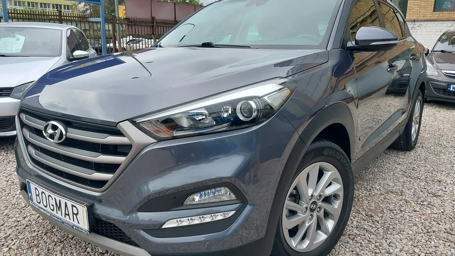 HYUNDAI Tucson -