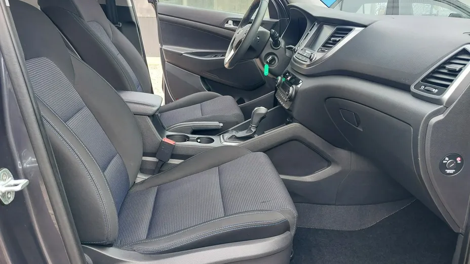 HYUNDAI Tucson -