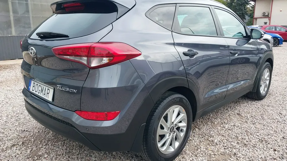 HYUNDAI Tucson -