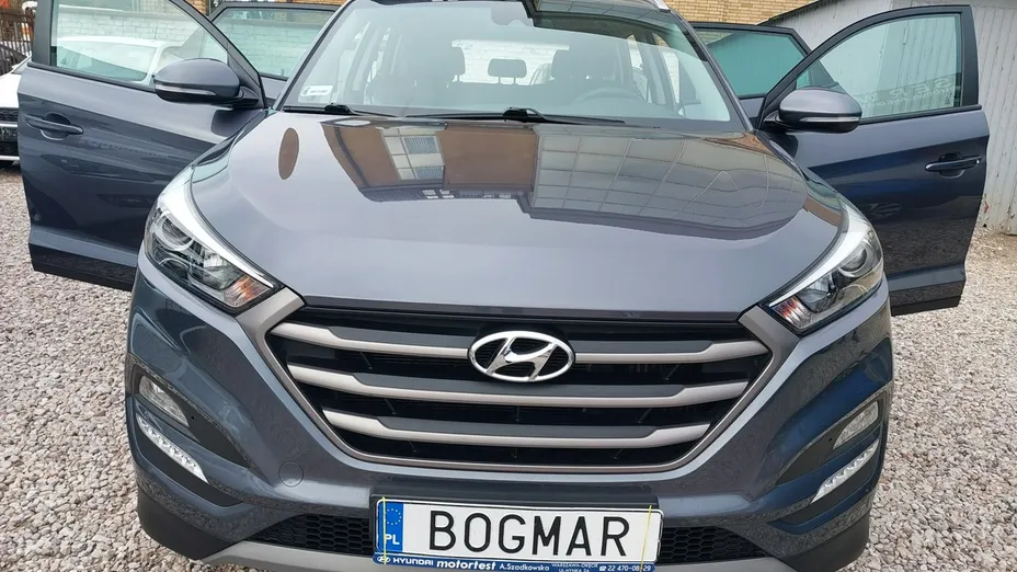 HYUNDAI Tucson -