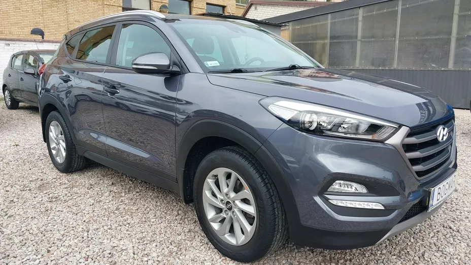 HYUNDAI Tucson -