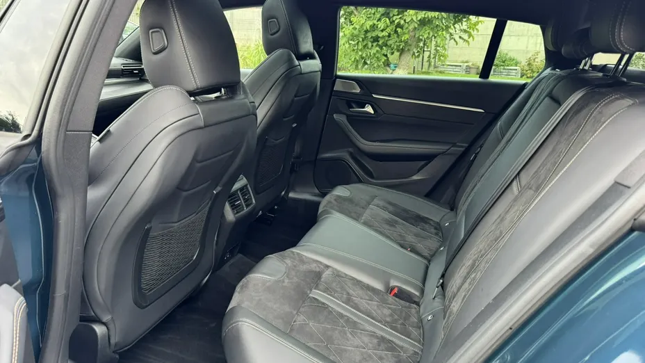 PEUGEOT 508 -