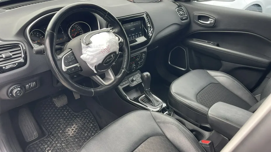 JEEP Compass -