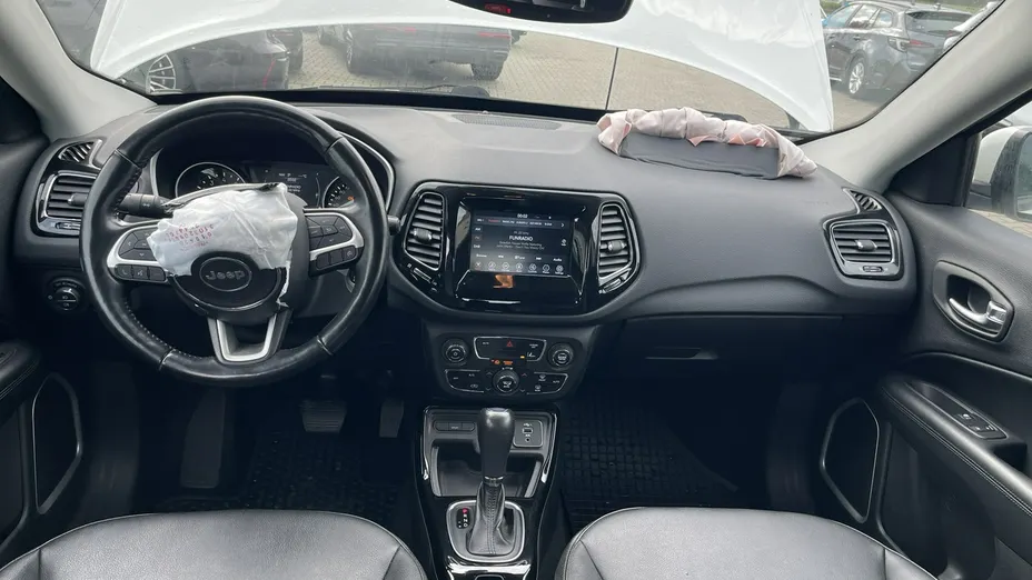 JEEP Compass -