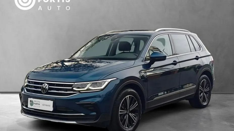 VOLKSWAGEN Tiguan -