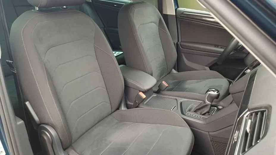 VOLKSWAGEN Tiguan -