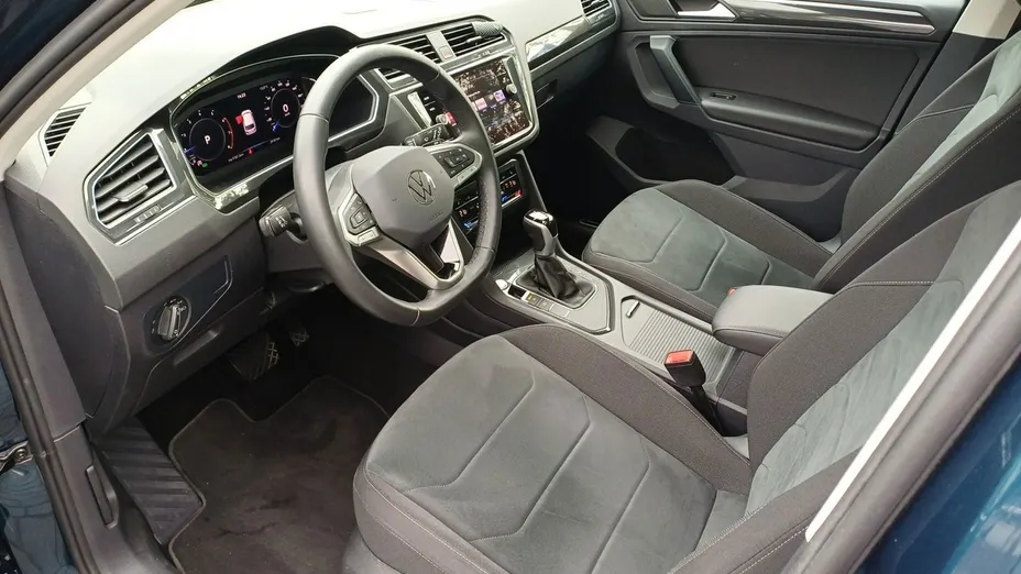 VOLKSWAGEN Tiguan -
