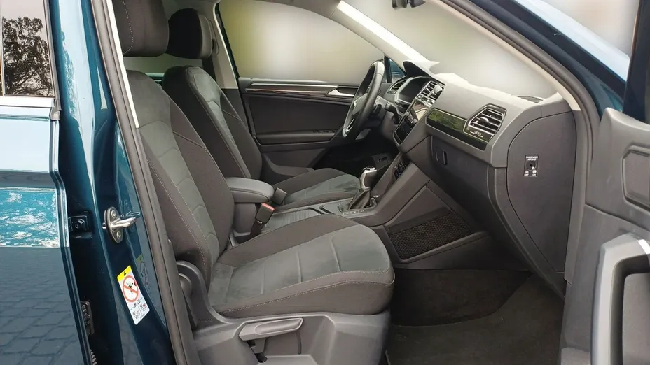 VOLKSWAGEN Tiguan -