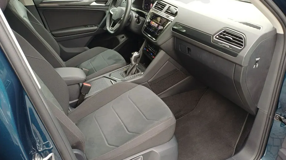 VOLKSWAGEN Tiguan -