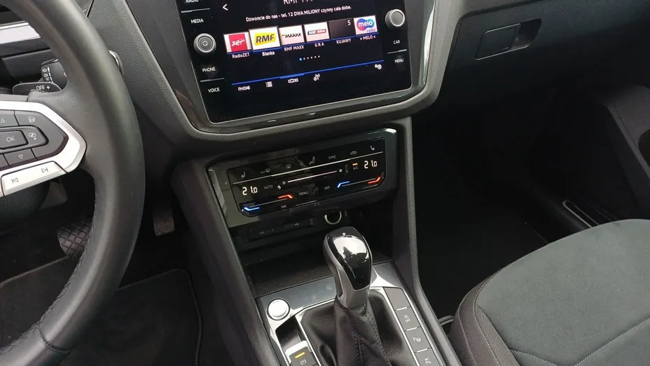 VOLKSWAGEN Tiguan -
