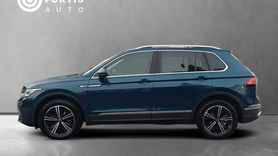 VOLKSWAGEN Tiguan -