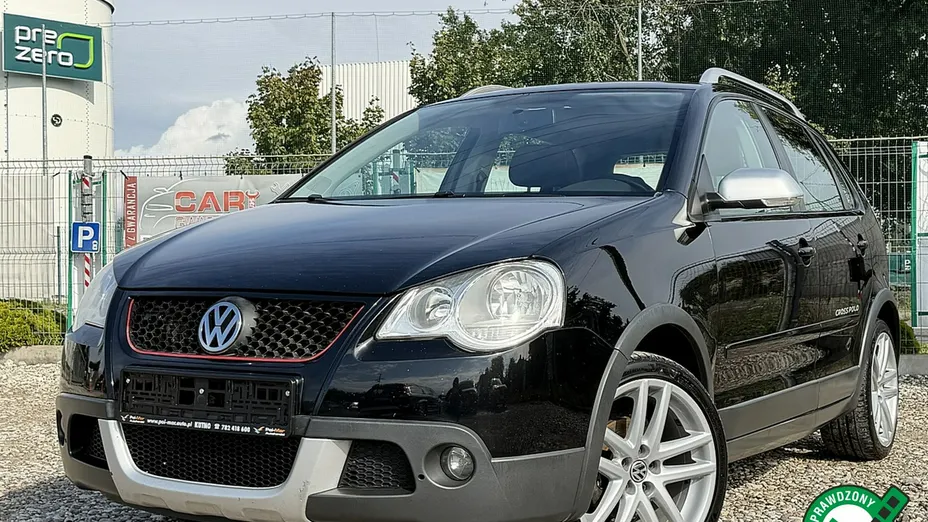 VOLKSWAGEN Polo -