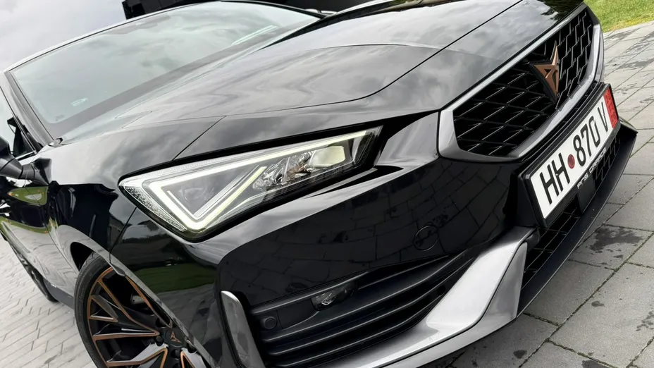 CUPRA Leon -