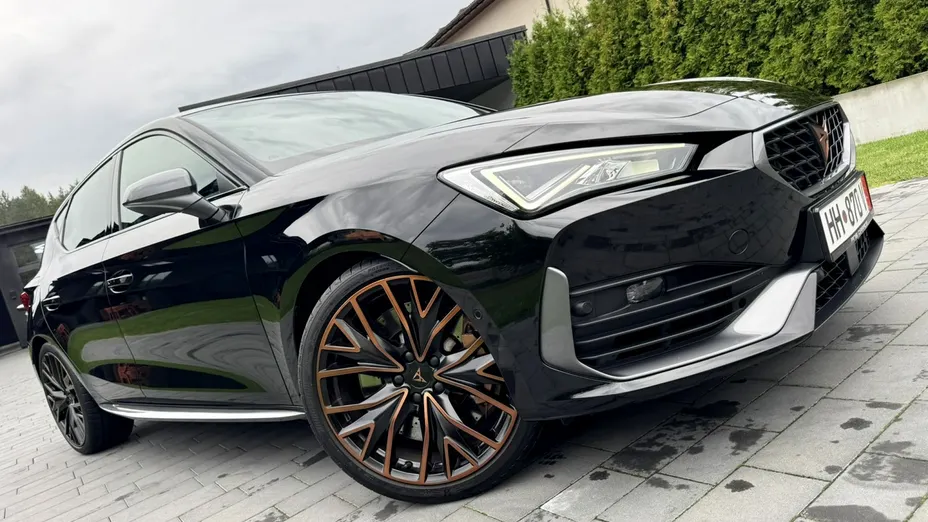 CUPRA Leon -