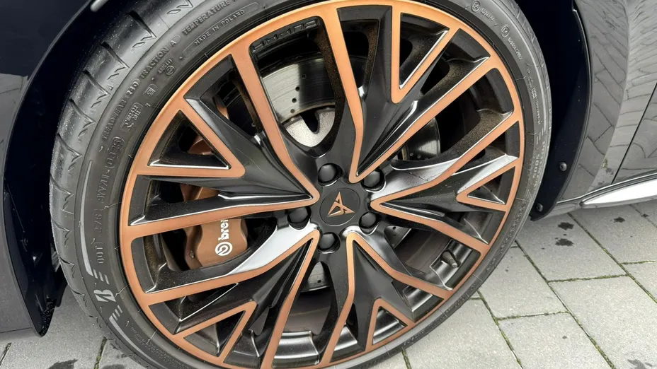 CUPRA Leon -