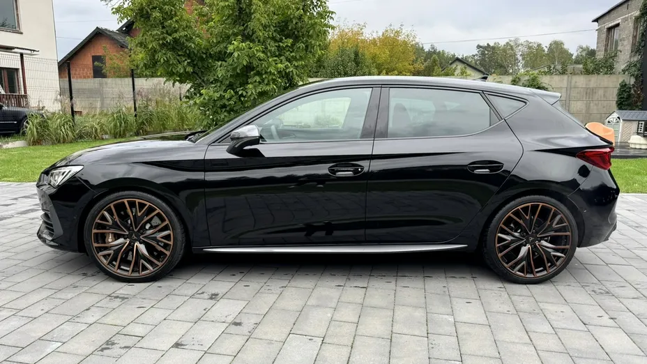 CUPRA Leon -