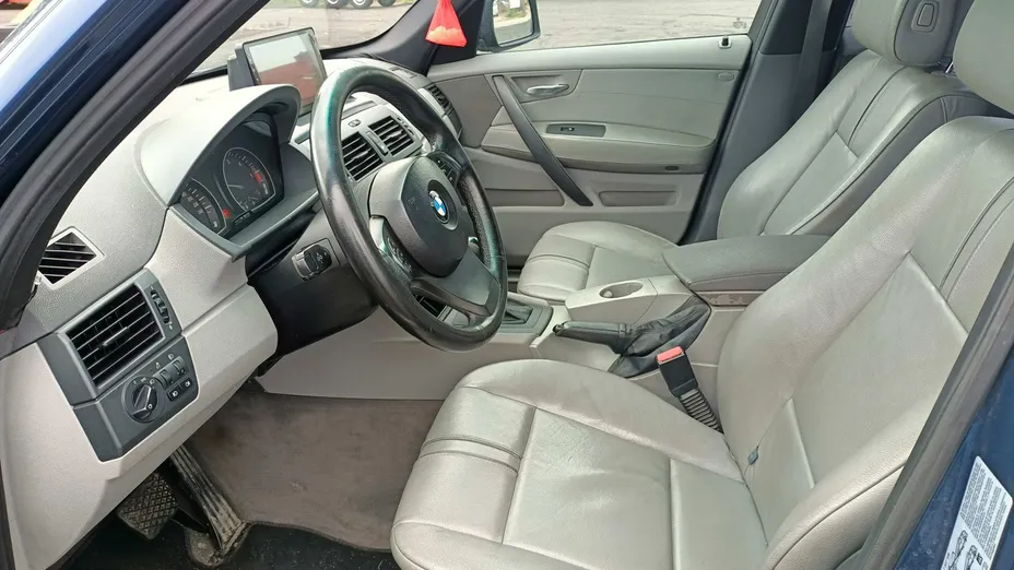 BMW X3 -