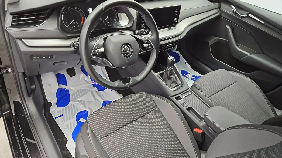 SKODA Octavia -