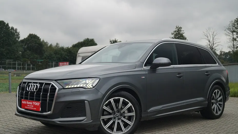 AUDI Q7 -