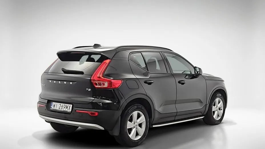 VOLVO XC40 -